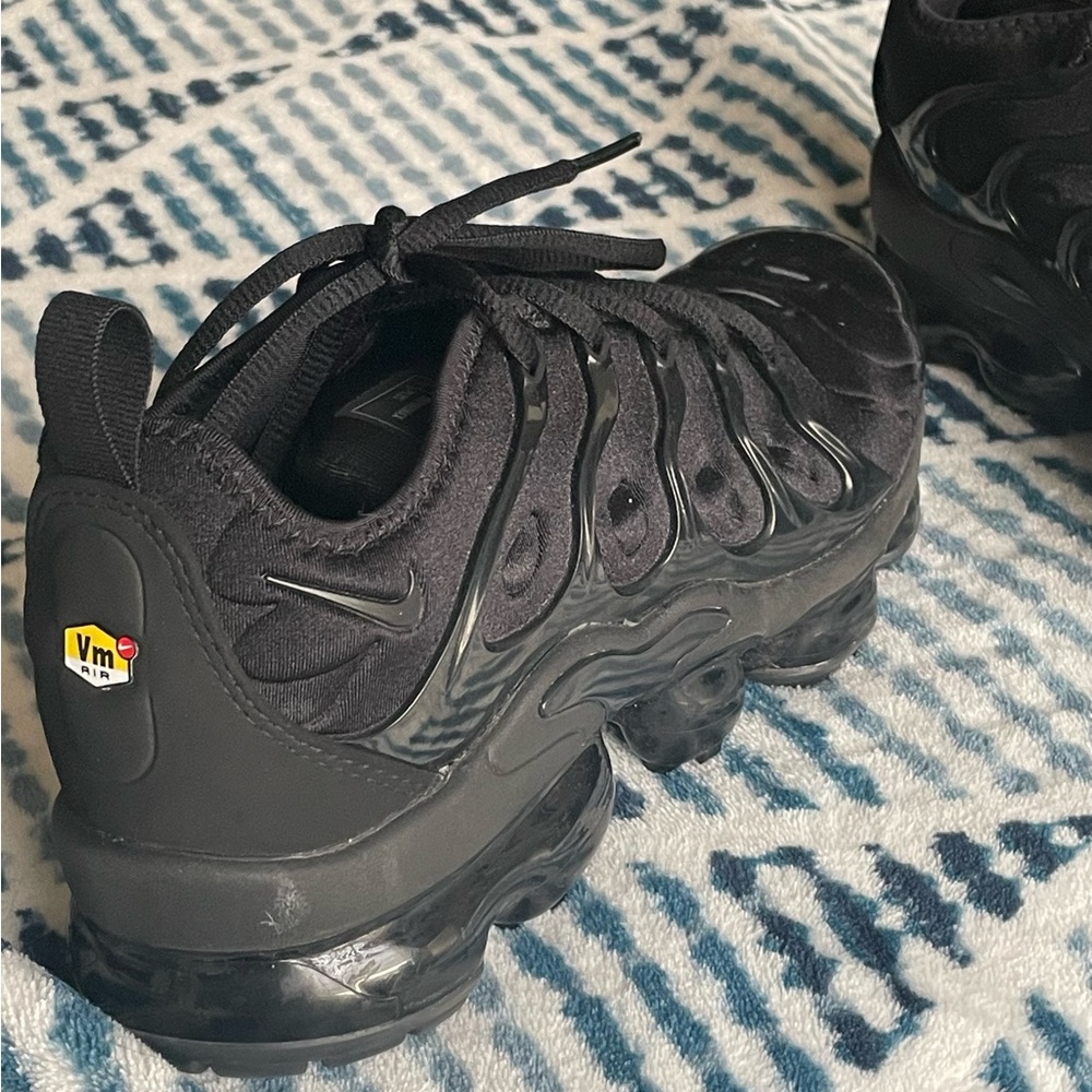 •NWOT• NIKE AIR VAPORMAX PLUS Black Nike Sneakers Shoes •FREE SHIPPING• - Picture 11 of 16